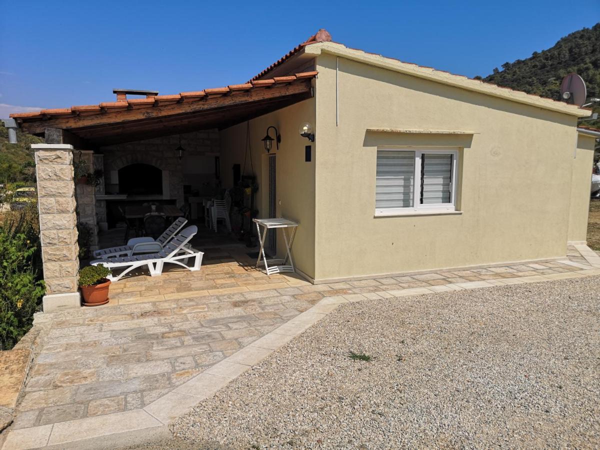 Holiday Home Cvitka Віс Екстер'єр фото