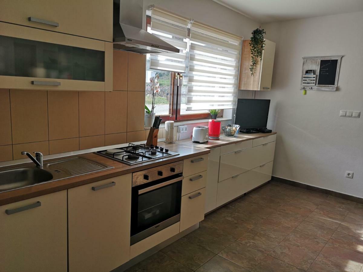 Holiday Home Cvitka Віс Екстер'єр фото